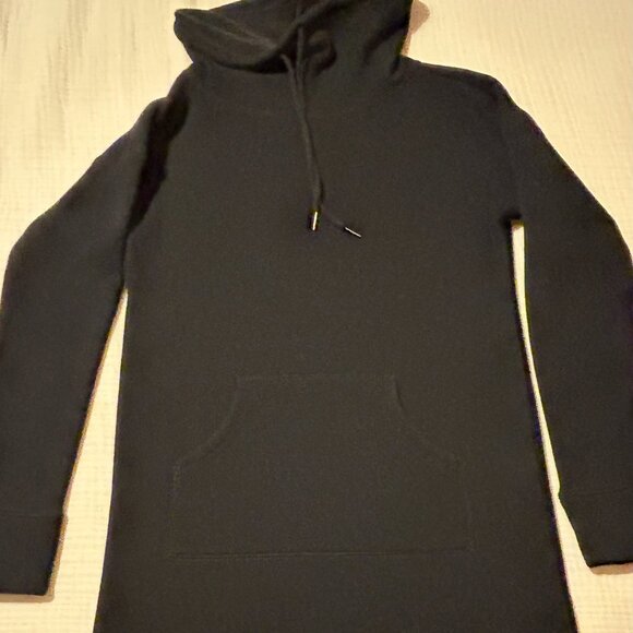 Tahari Black Tunic Sweatshirt Size XS - Picture 3 of 5